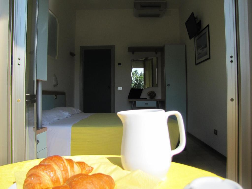 Hotel Etna - Nuova Gestione Romagnola All-Inclusive Spiaggia Parcheggio Ричоне Стая снимка