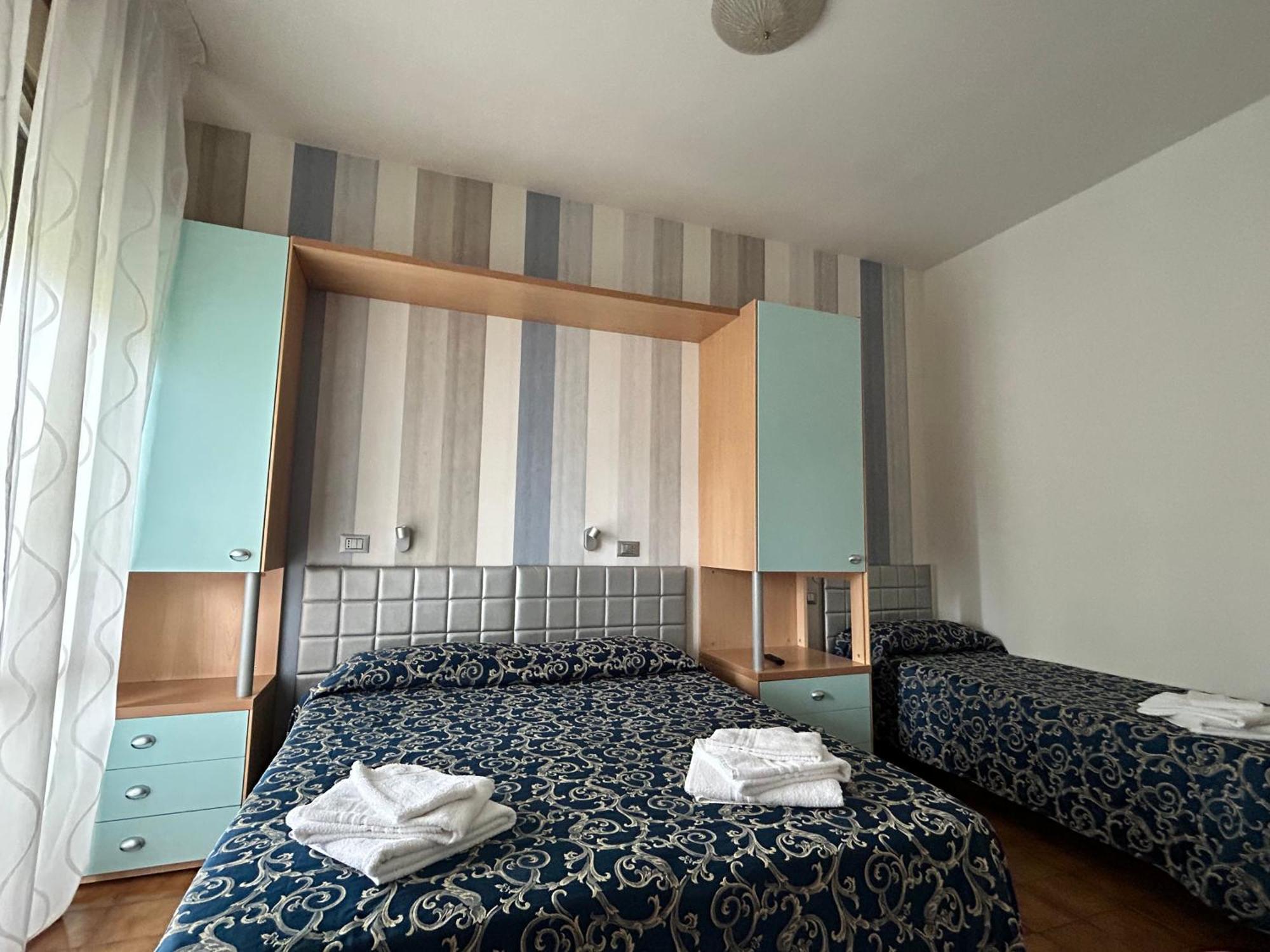 Hotel Etna - Nuova Gestione Romagnola All-Inclusive Spiaggia Parcheggio Ричоне Екстериор снимка