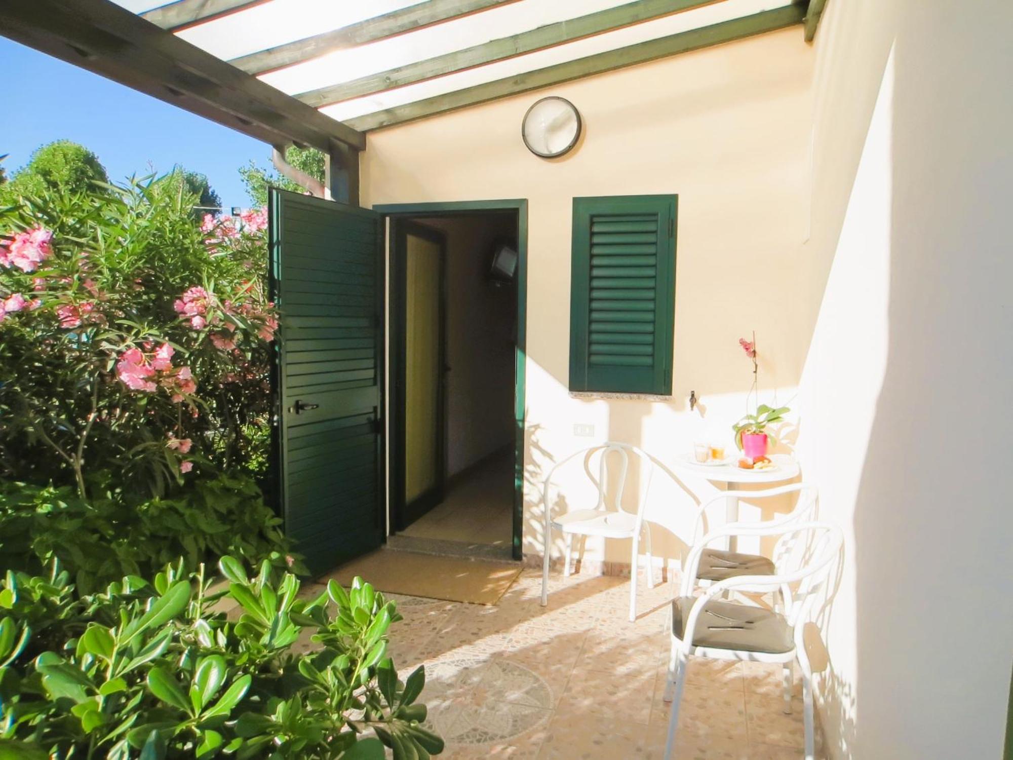 Hotel Etna - Nuova Gestione Romagnola All-Inclusive Spiaggia Parcheggio Ричоне Екстериор снимка