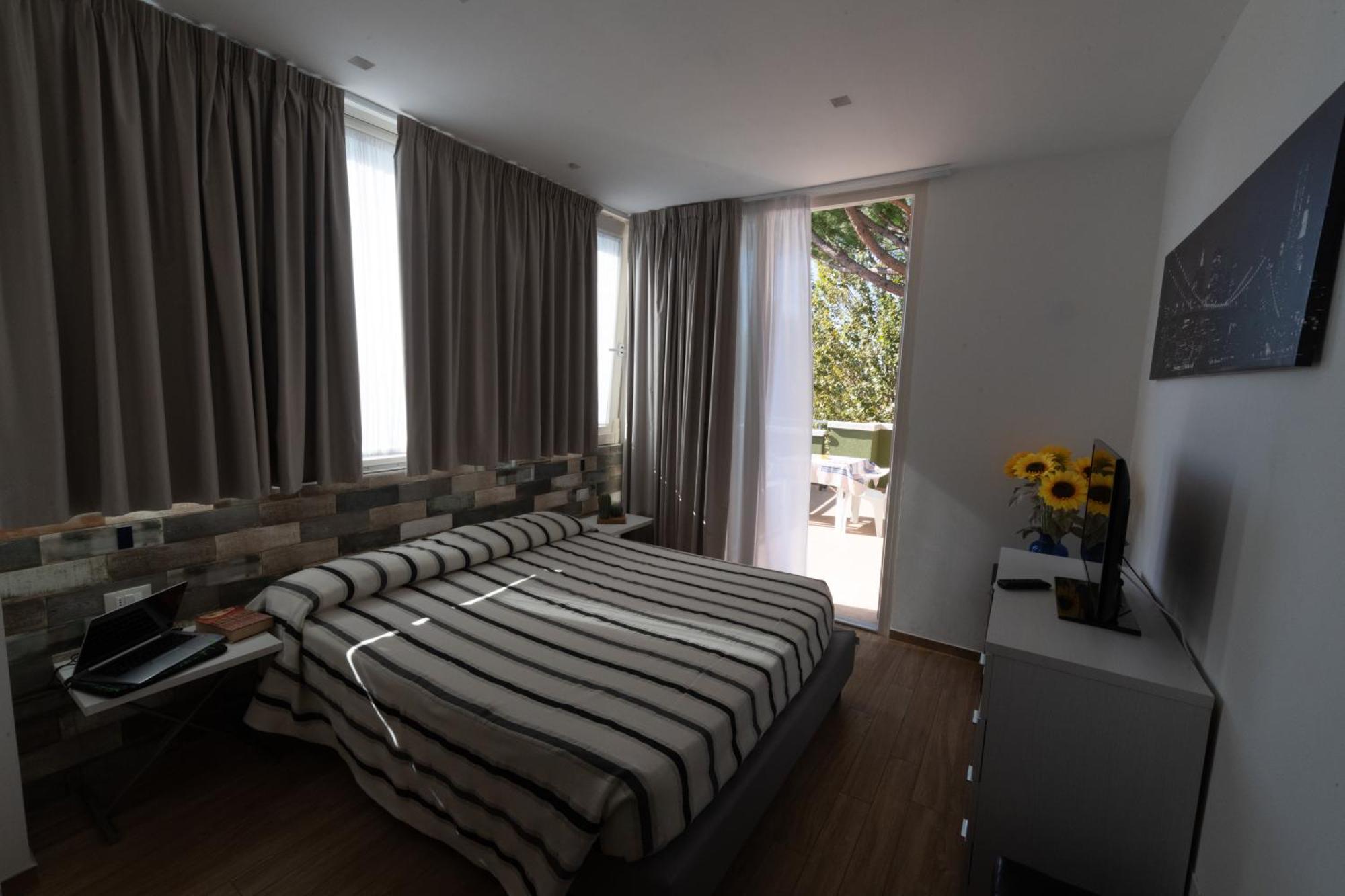 Hotel Etna - Nuova Gestione Romagnola All-Inclusive Spiaggia Parcheggio Ричоне Екстериор снимка