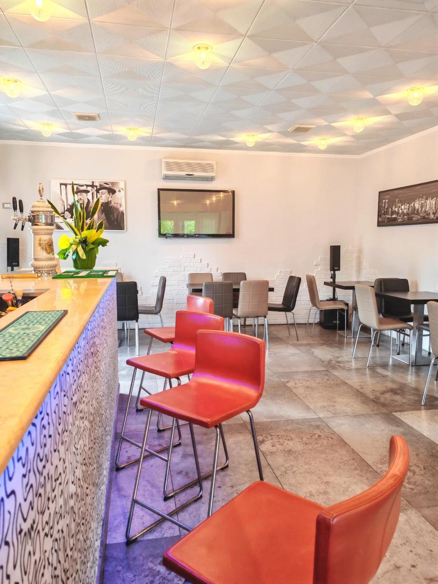 Hotel Etna - Nuova Gestione Romagnola All-Inclusive Spiaggia Parcheggio Ричоне Екстериор снимка