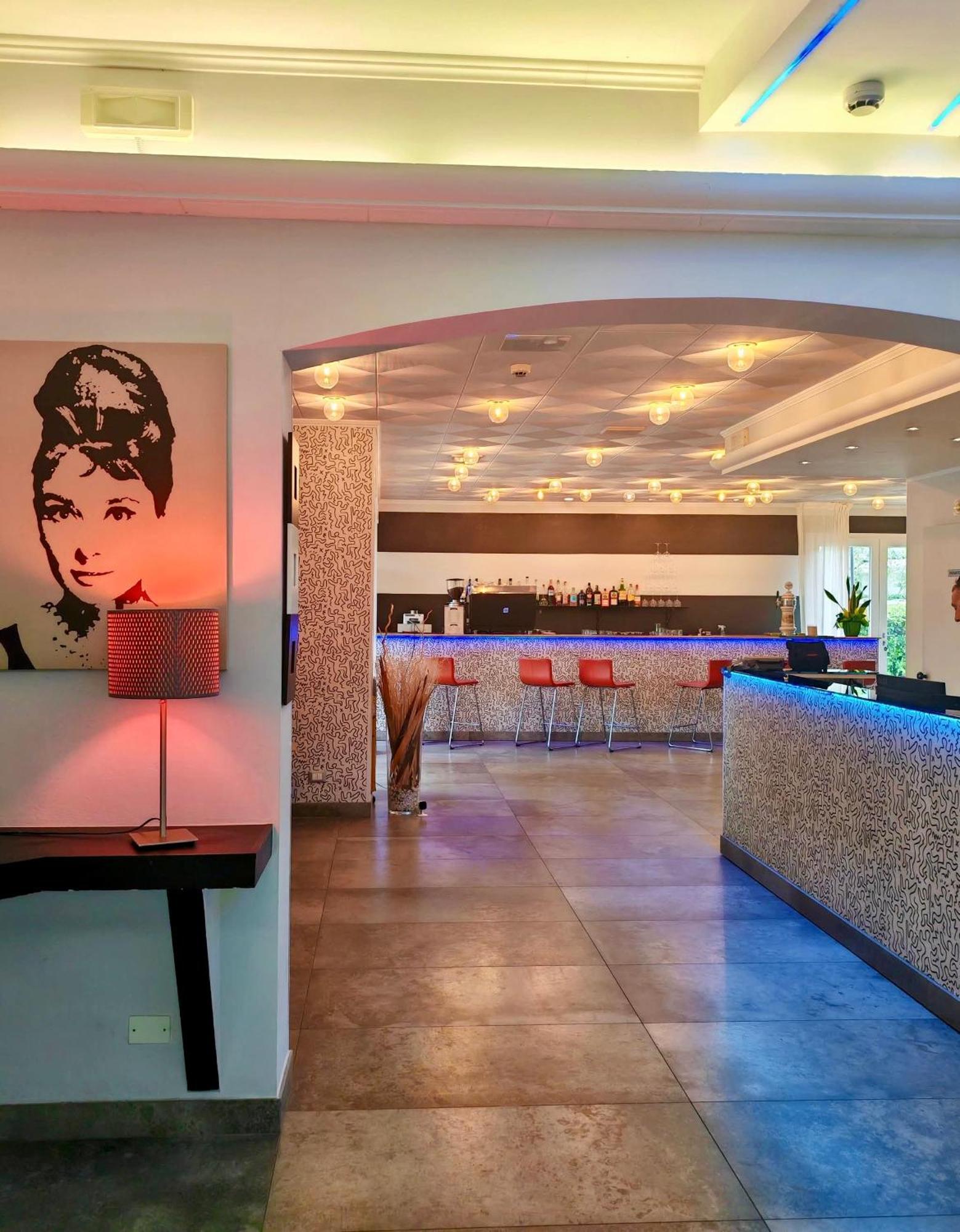 Hotel Etna - Nuova Gestione Romagnola All-Inclusive Spiaggia Parcheggio Ричоне Екстериор снимка